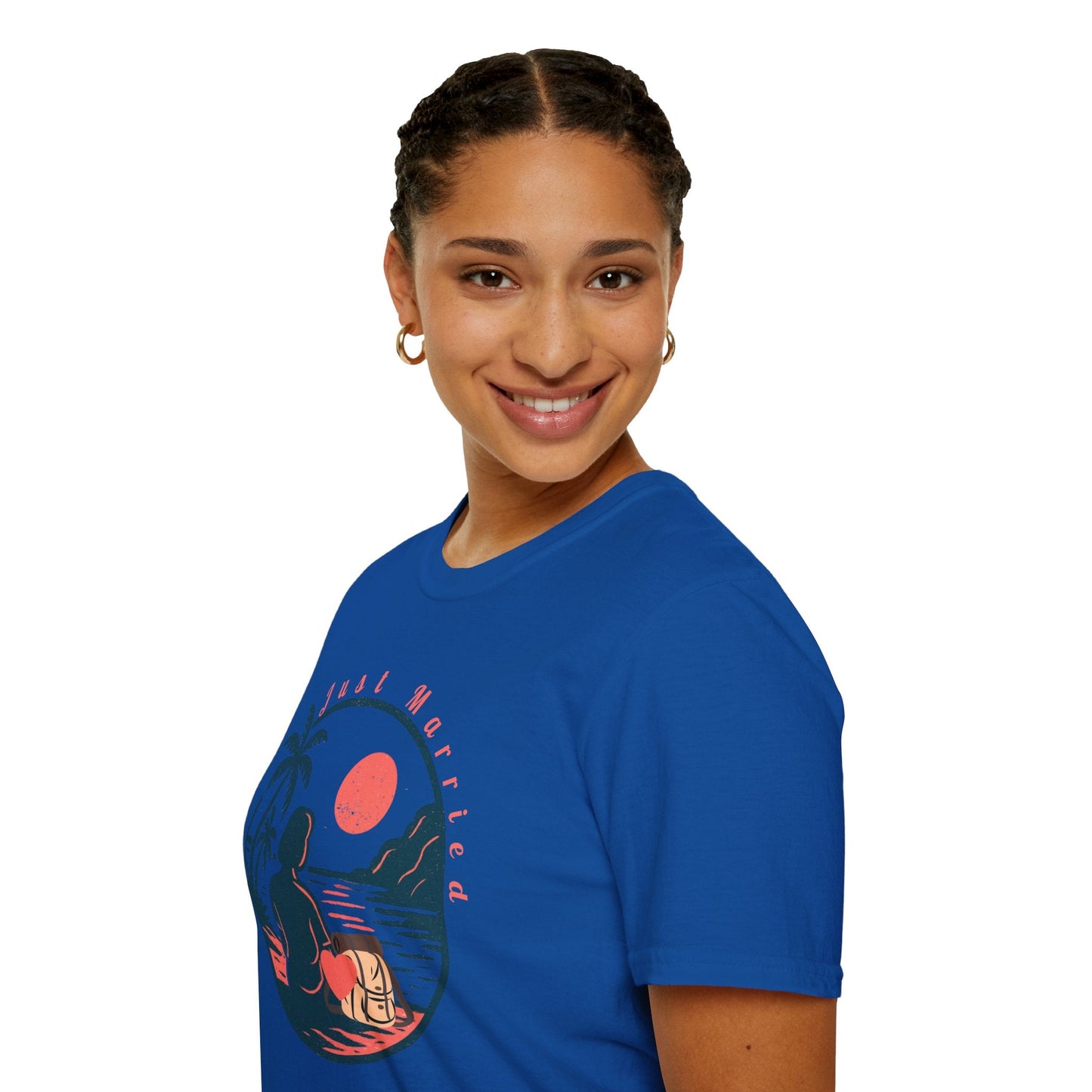 “Just Married” Women’s T-Shirt – The Perfect Blend of Humor and Sarcasm Printify